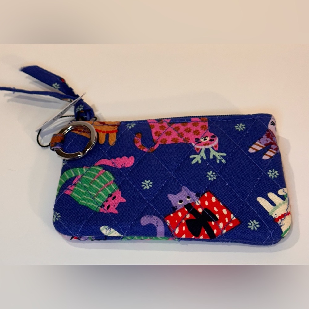 NWT Vera Bradley Zip ID Case Retired Pattern Catnip Christmas. - Picture 1 of 11